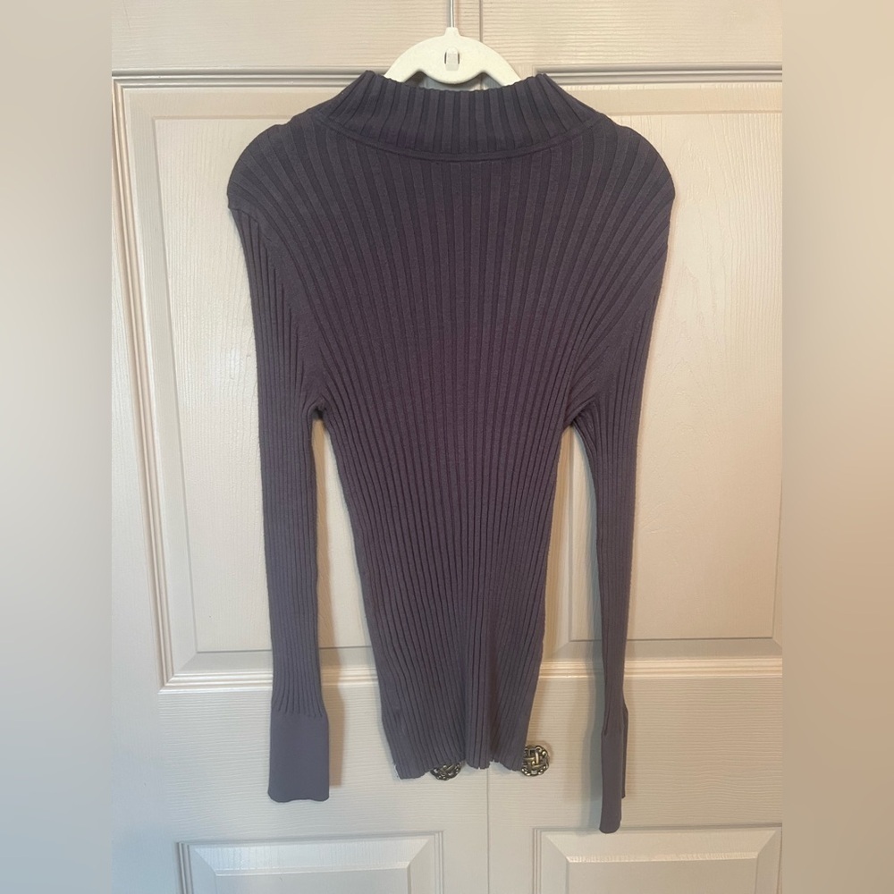 LOFT Gray Ribbed Sweater